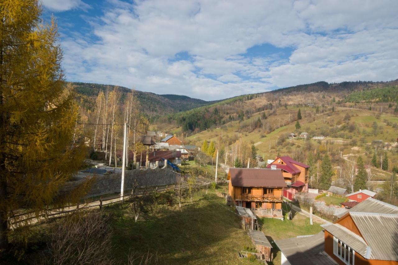 Na Velykim Hotel Yaremche Eksteriør billede